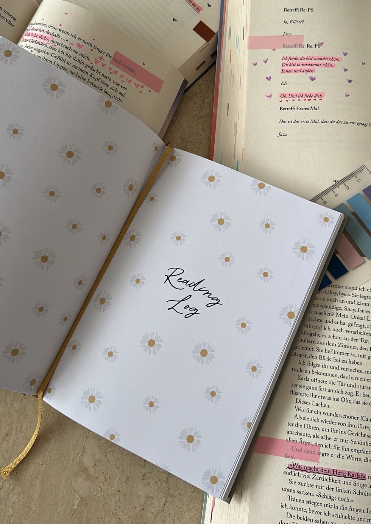 Book Journal/Reading Journal, gebundene Ausgabe (DIN A5)