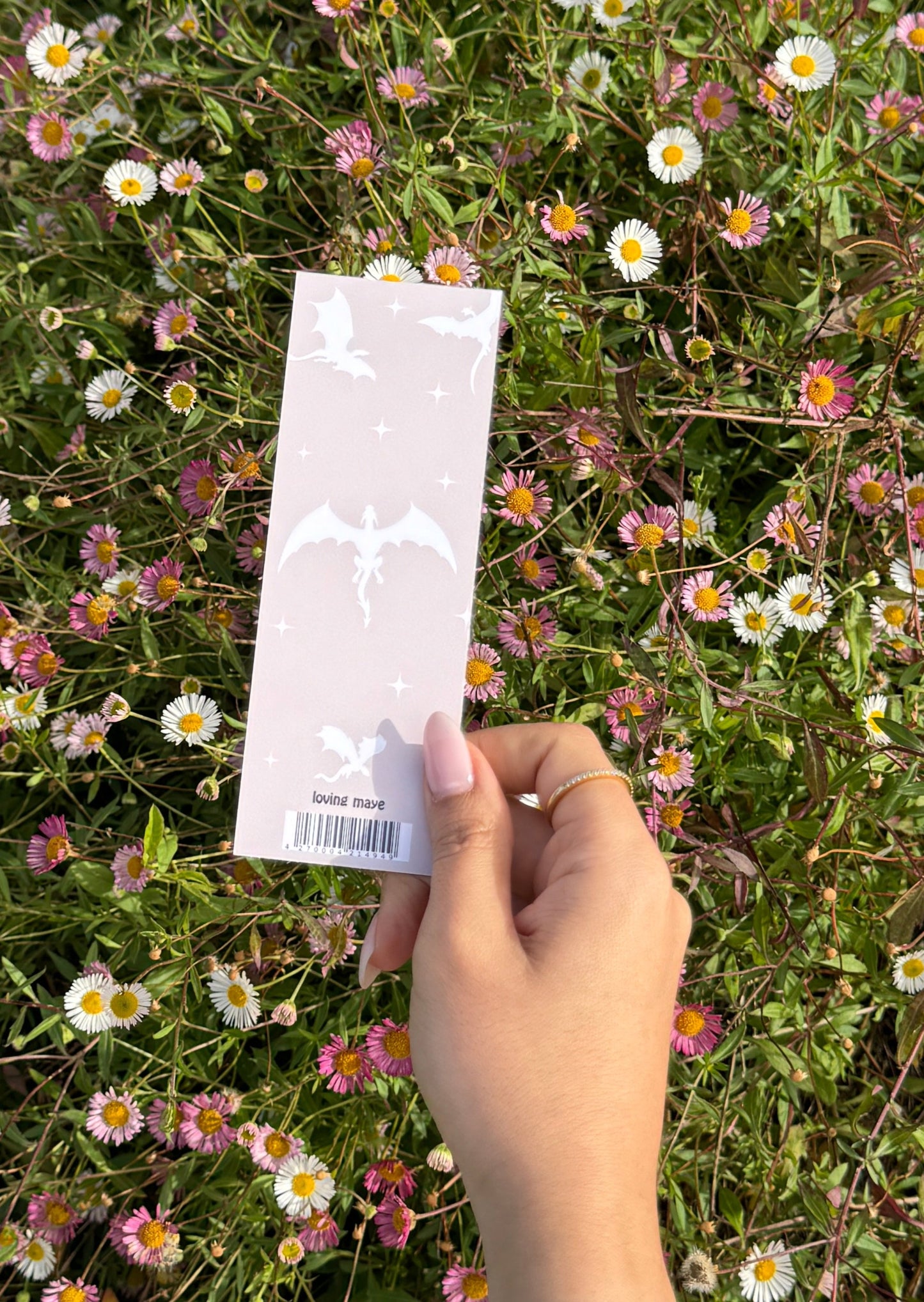 Lesezeichen beige Fantasy "single, taken, in love with a fictional character"