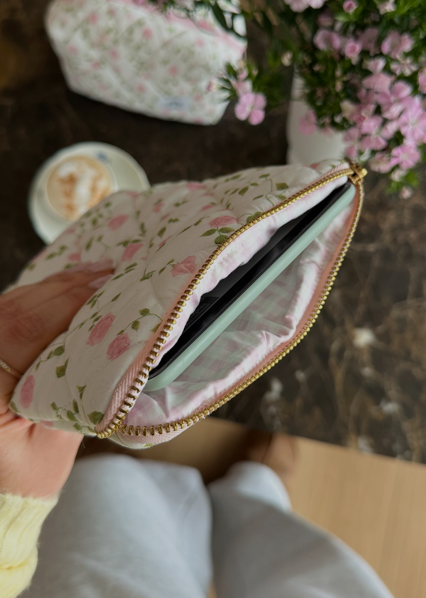E-Reader Tasche (Pink Roses)