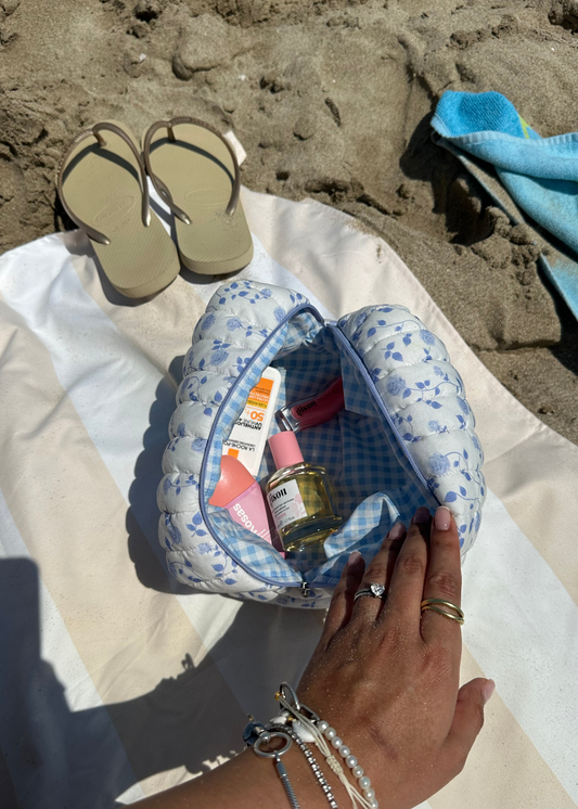 Beauty Bag "Blue Roses"